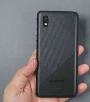 Samsung A 01 core sotiladi