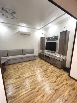 Продаётся 3-комнатная квартира на Ц-5 (ориентир - метро Минор)